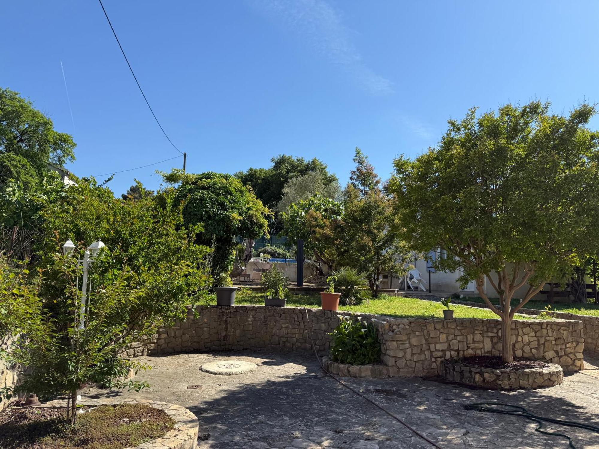 Gite Climatise Avec Piscine Sur Les Hauteurs De Bollene Exterior photo